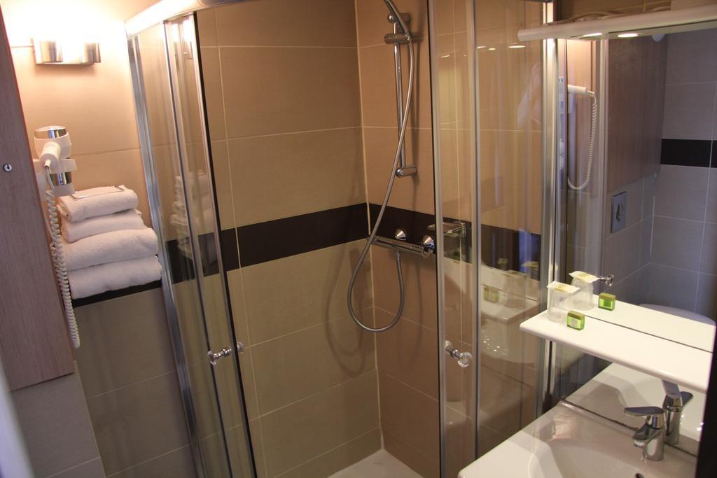 Logis Lhotel Restaurant Antony Verrieres Le Buisson Massy  Δωμάτιο φωτογραφία