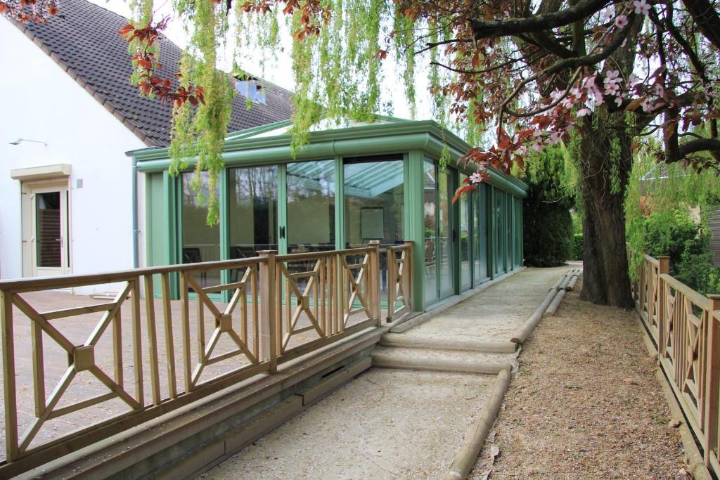 Logis Lhotel Restaurant Antony Verrieres Le Buisson Massy  Εξωτερικό φωτογραφία